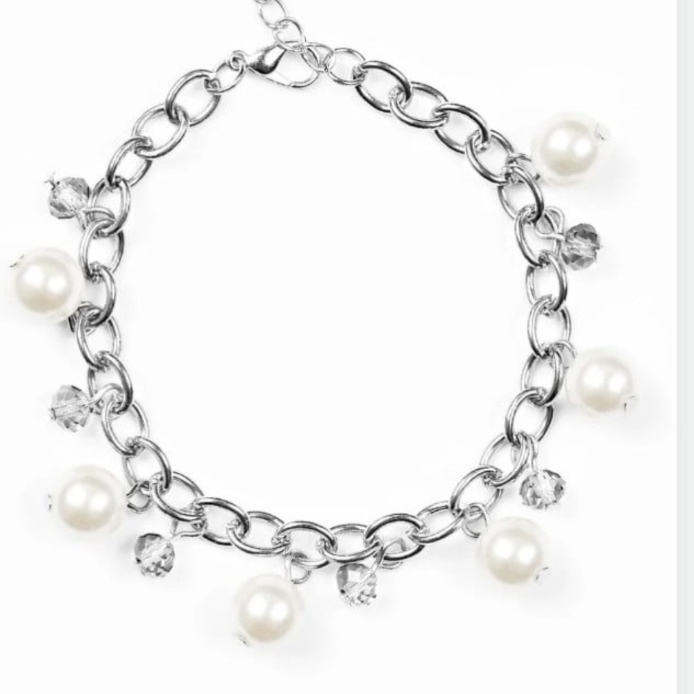 Paparazzi Silver and White Pearl Charm Bracelet Country Club Chic Fashion Jewels